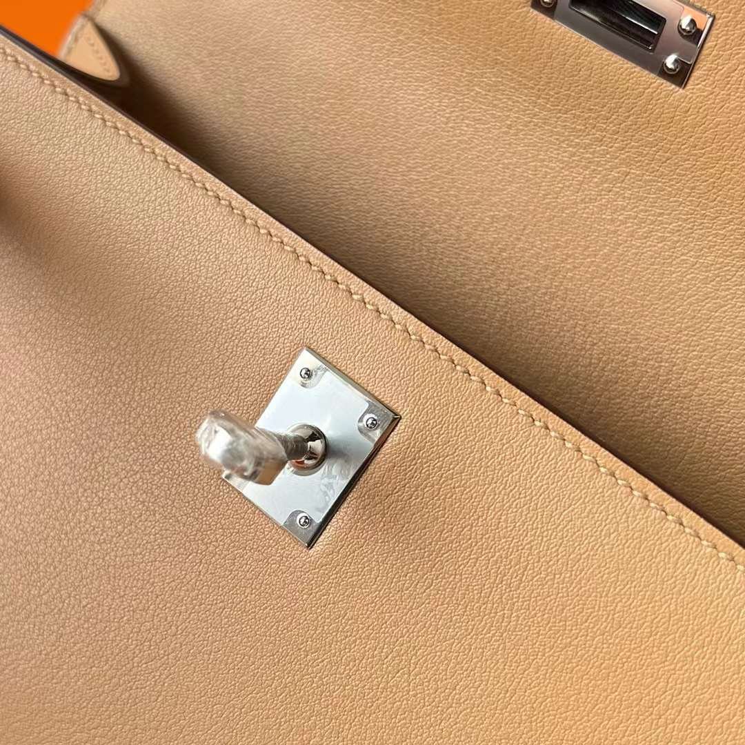 Kelly Pochette 22