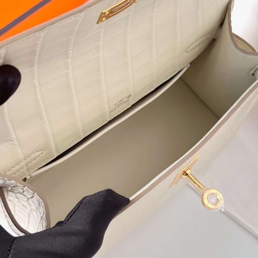 Kelly Pochette 22