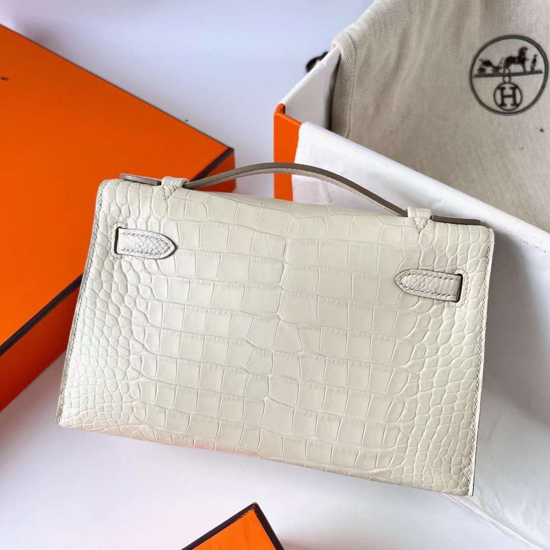 Kelly Pochette 22
