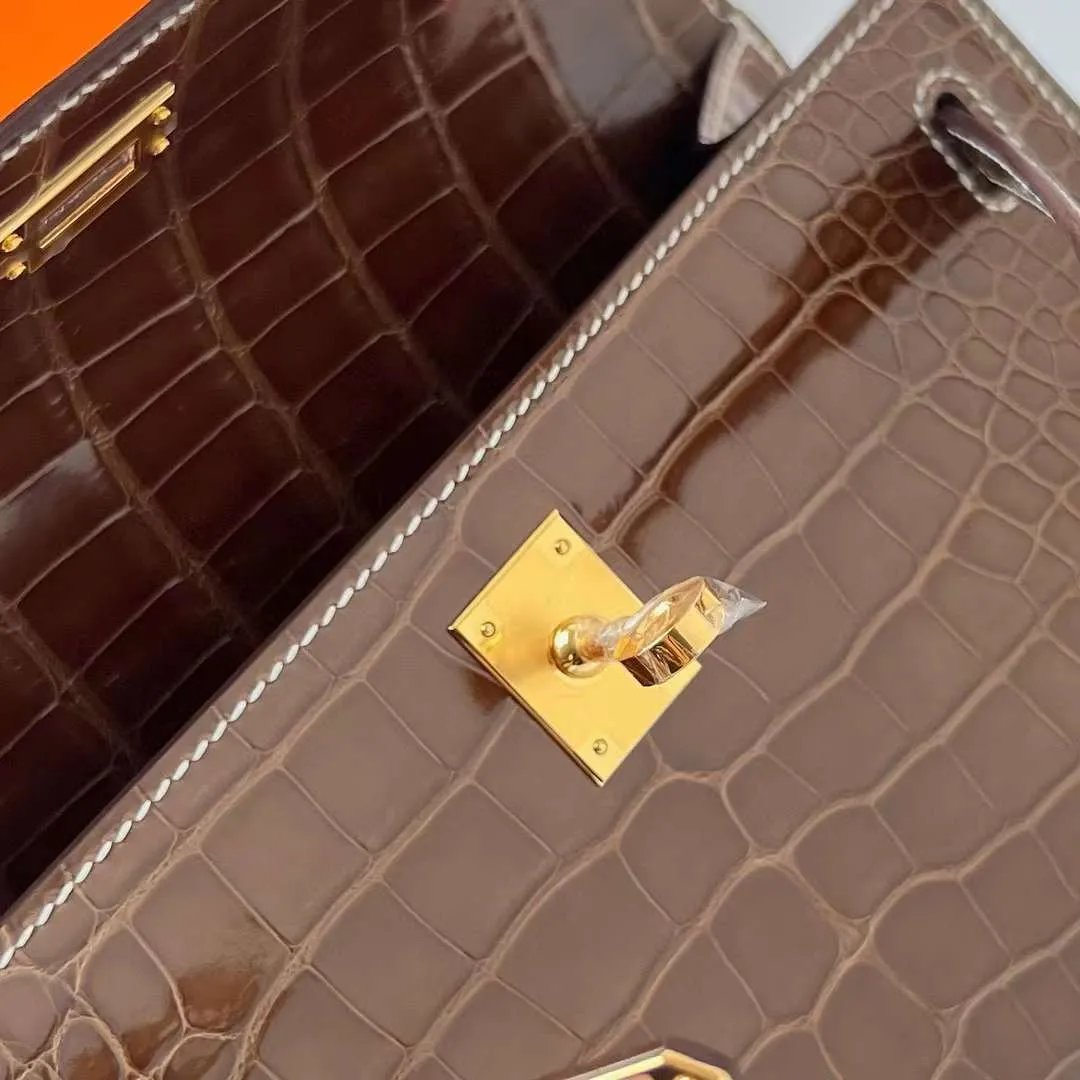 Kelly Pochette 22