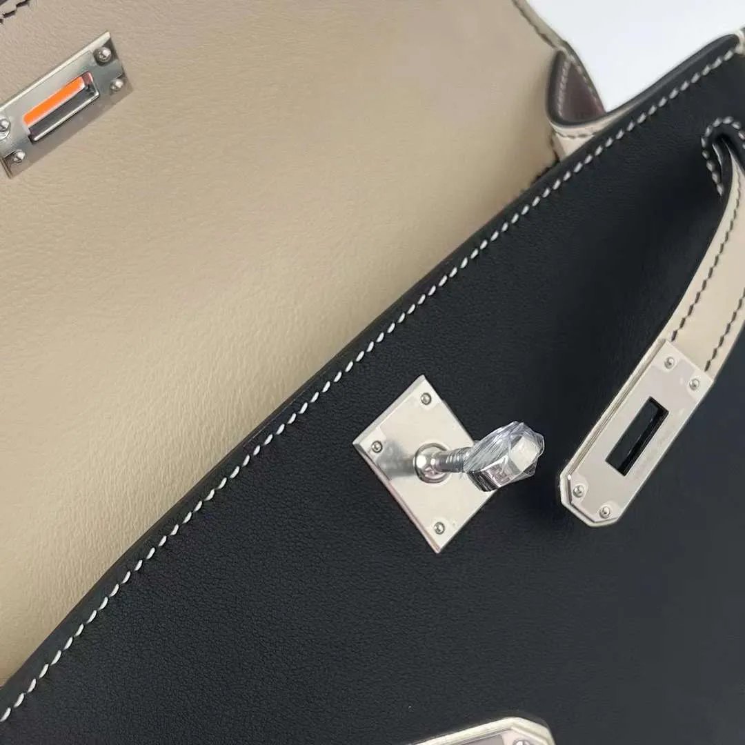 Kelly Pochette 22