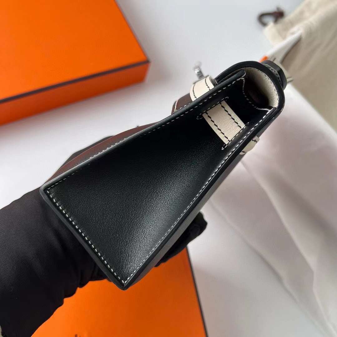 Kelly Pochette 22