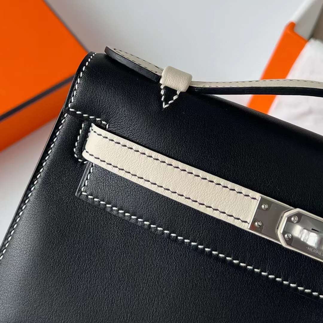 Kelly Pochette 22