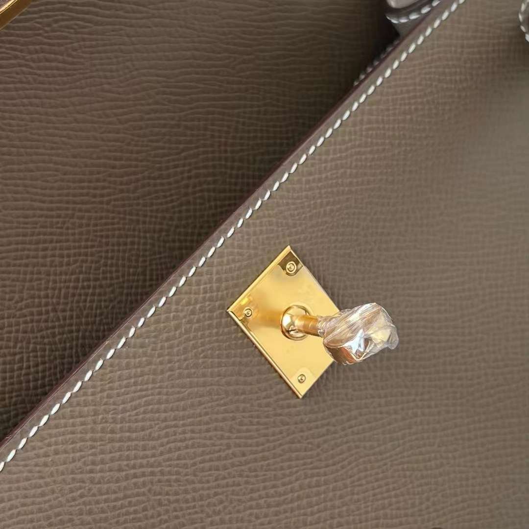 Kelly Pochette 22