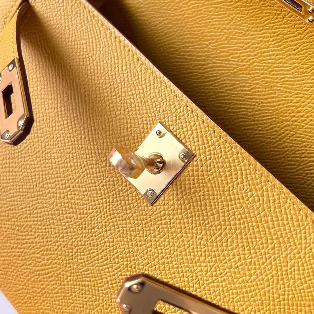 Kelly Pochette 22