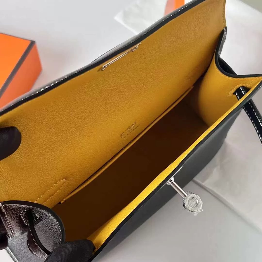 Kelly Pochette 22