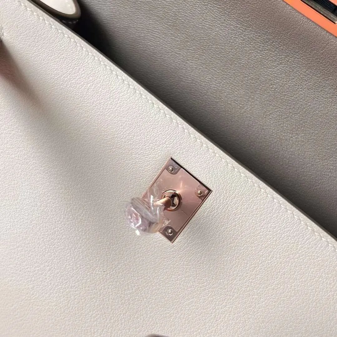 Kelly Pochette 22