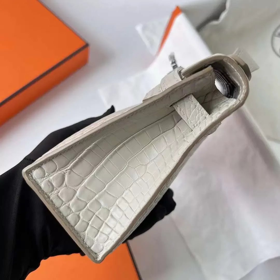 Kelly Pochette 22
