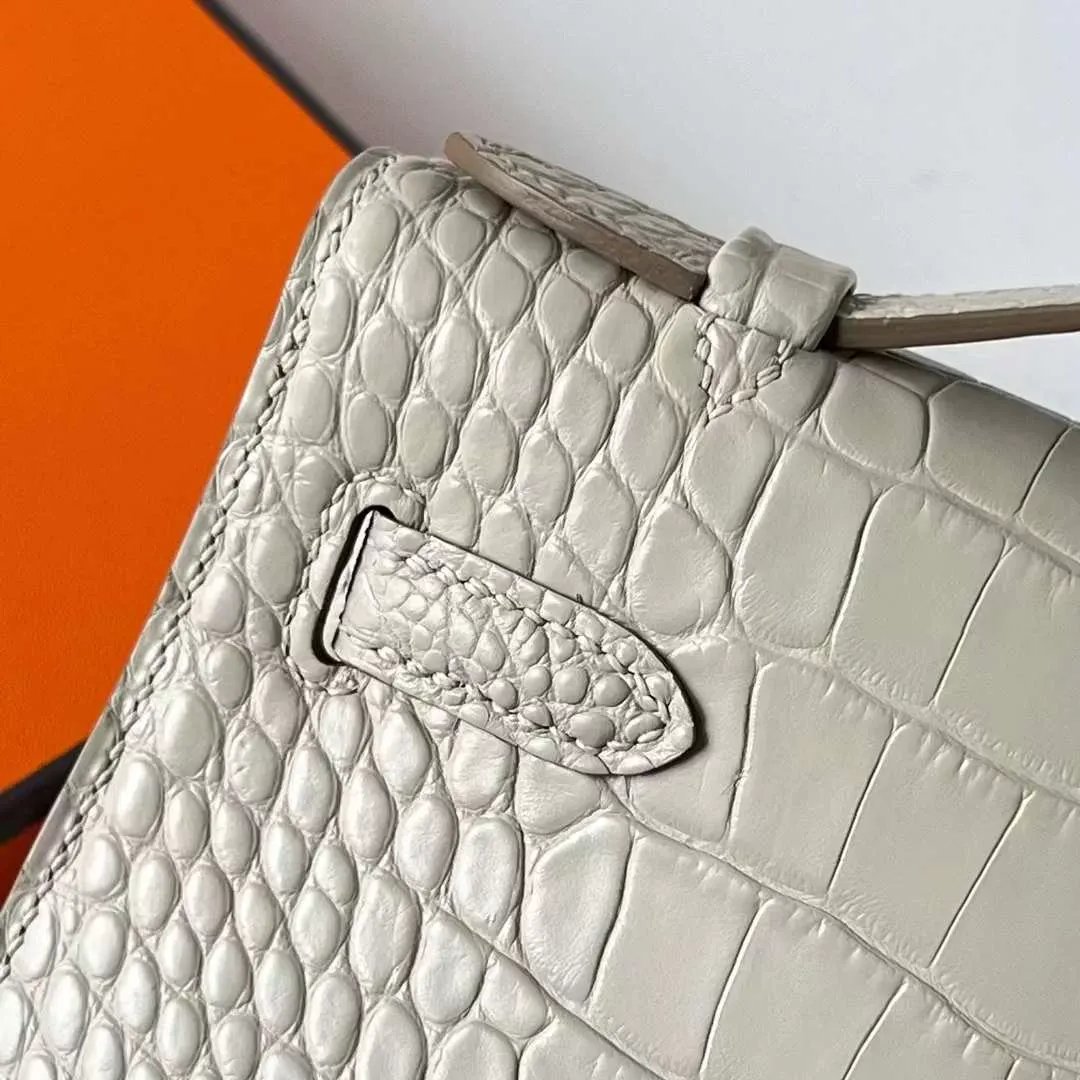 Kelly Pochette 22