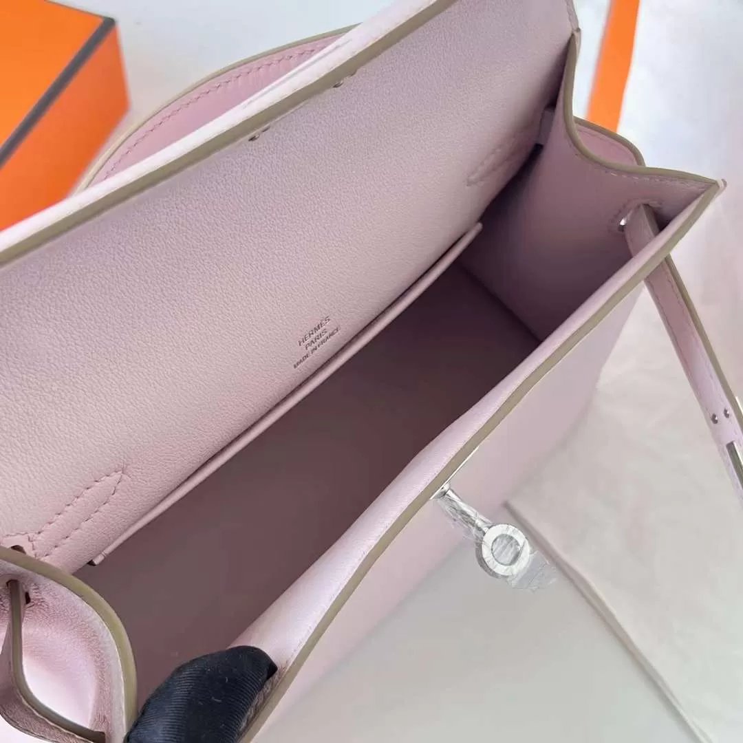 Kelly Pochette 22