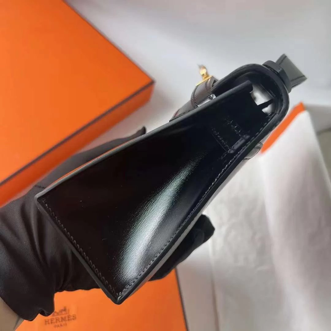 Kelly Pochette 22