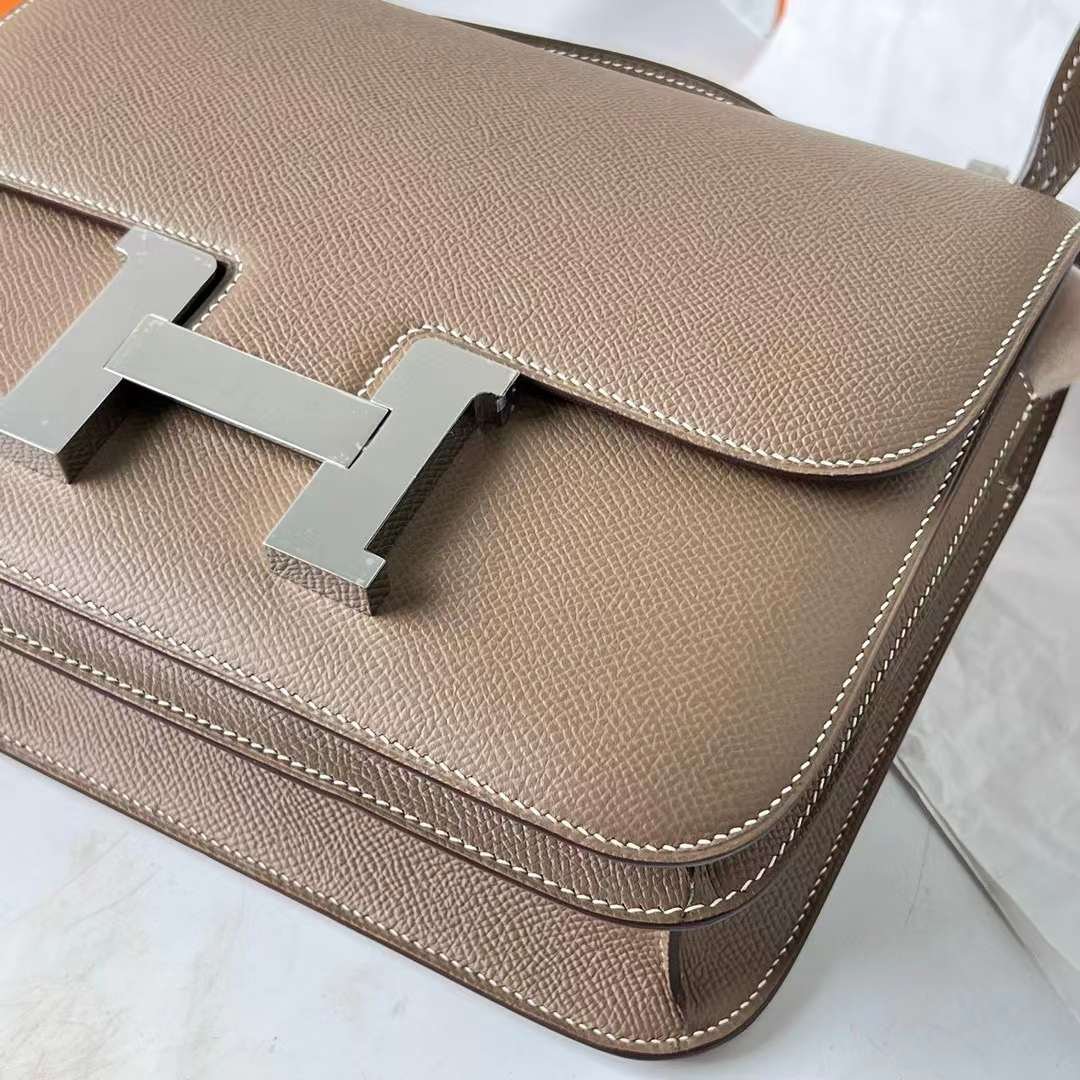 Constance 24