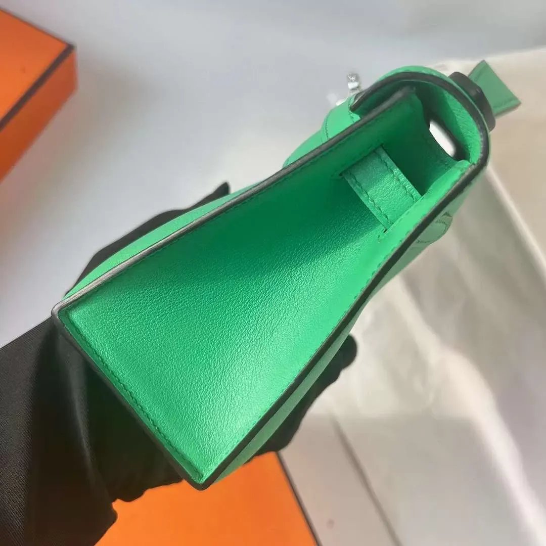 Kelly Pochette 22
