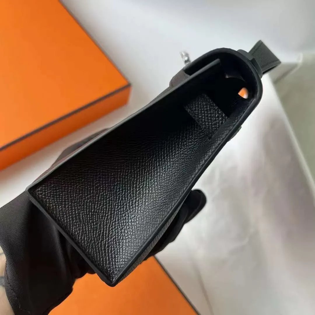 Kelly Pochette 22