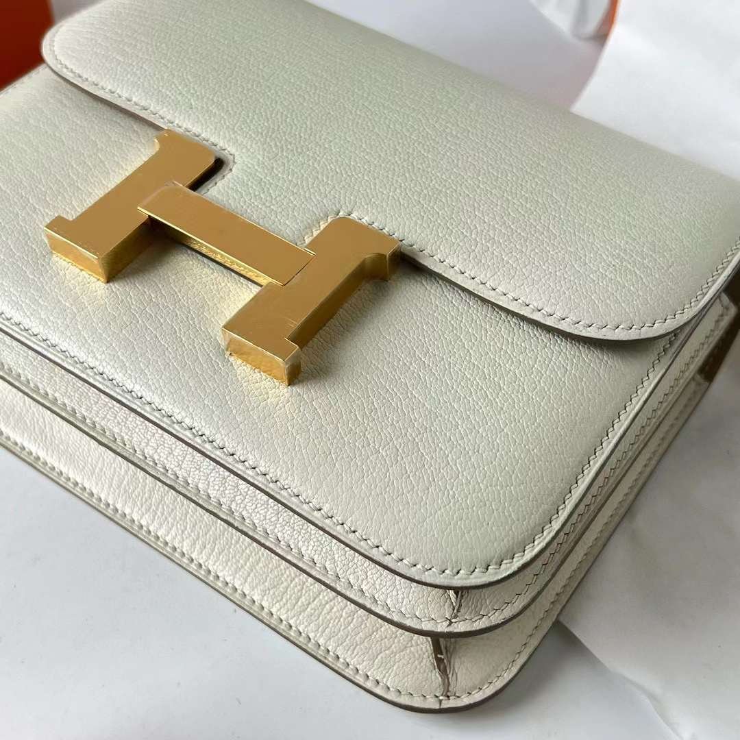 Constance 18