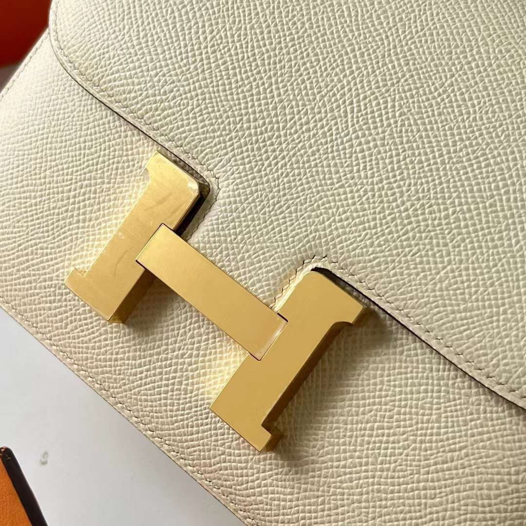 Constance 18