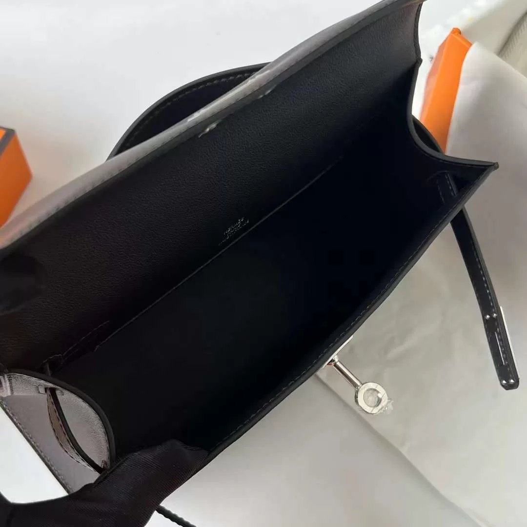 Kelly Pochette 22