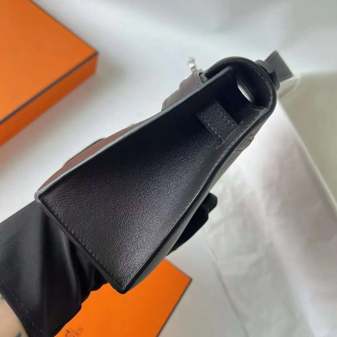 Kelly Pochette 22