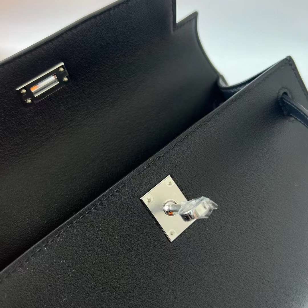 Kelly Pochette 22