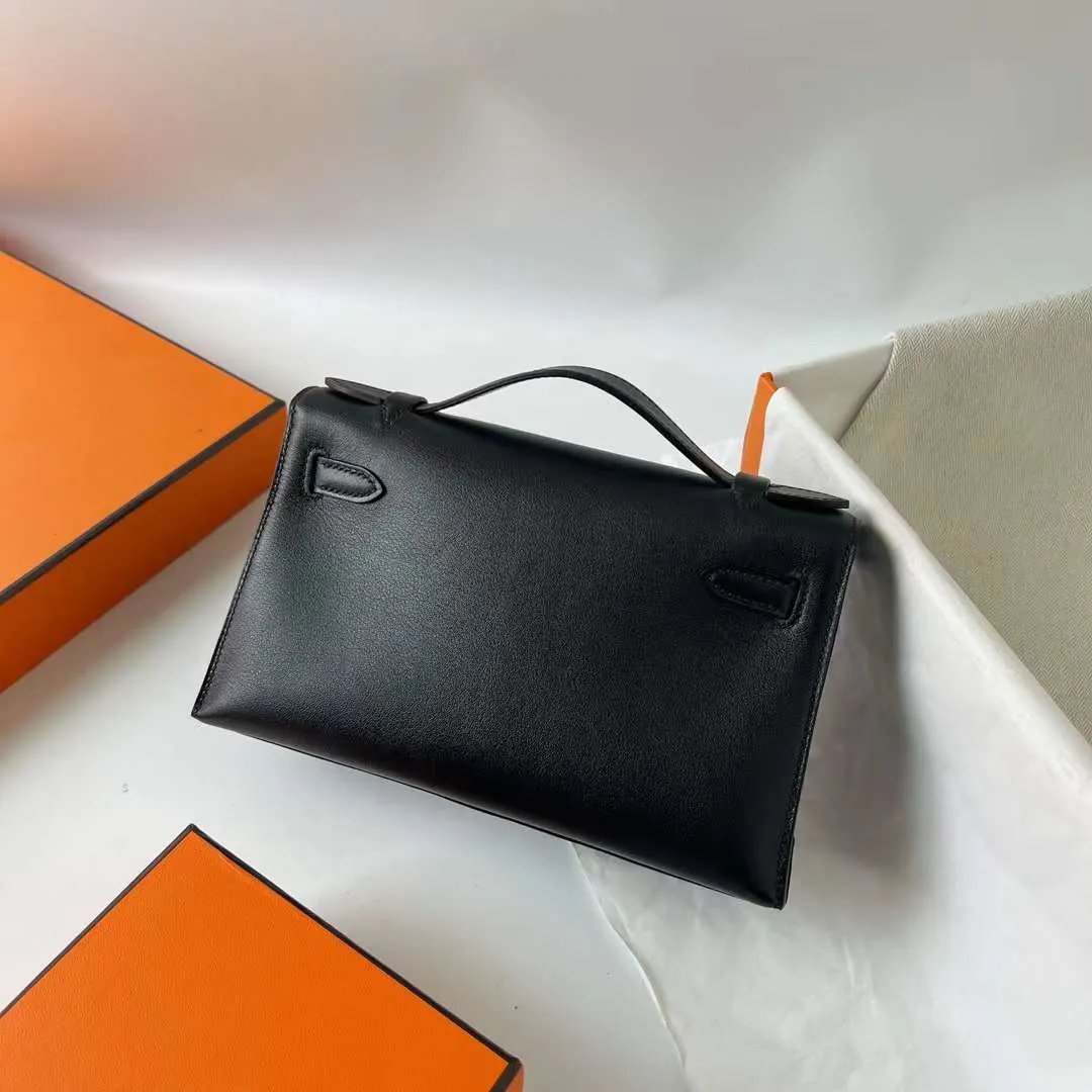 Kelly Pochette 22