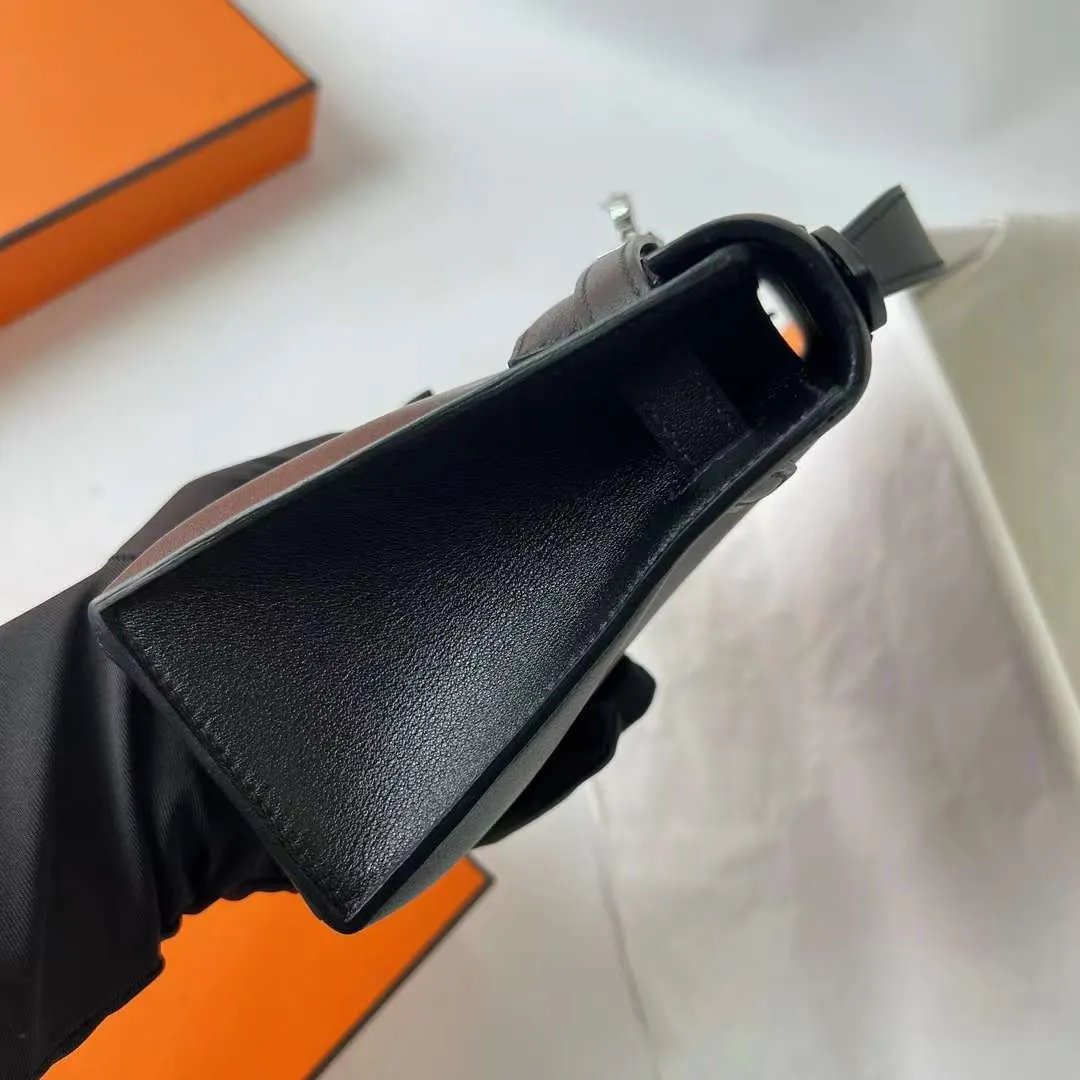 Kelly Pochette 22