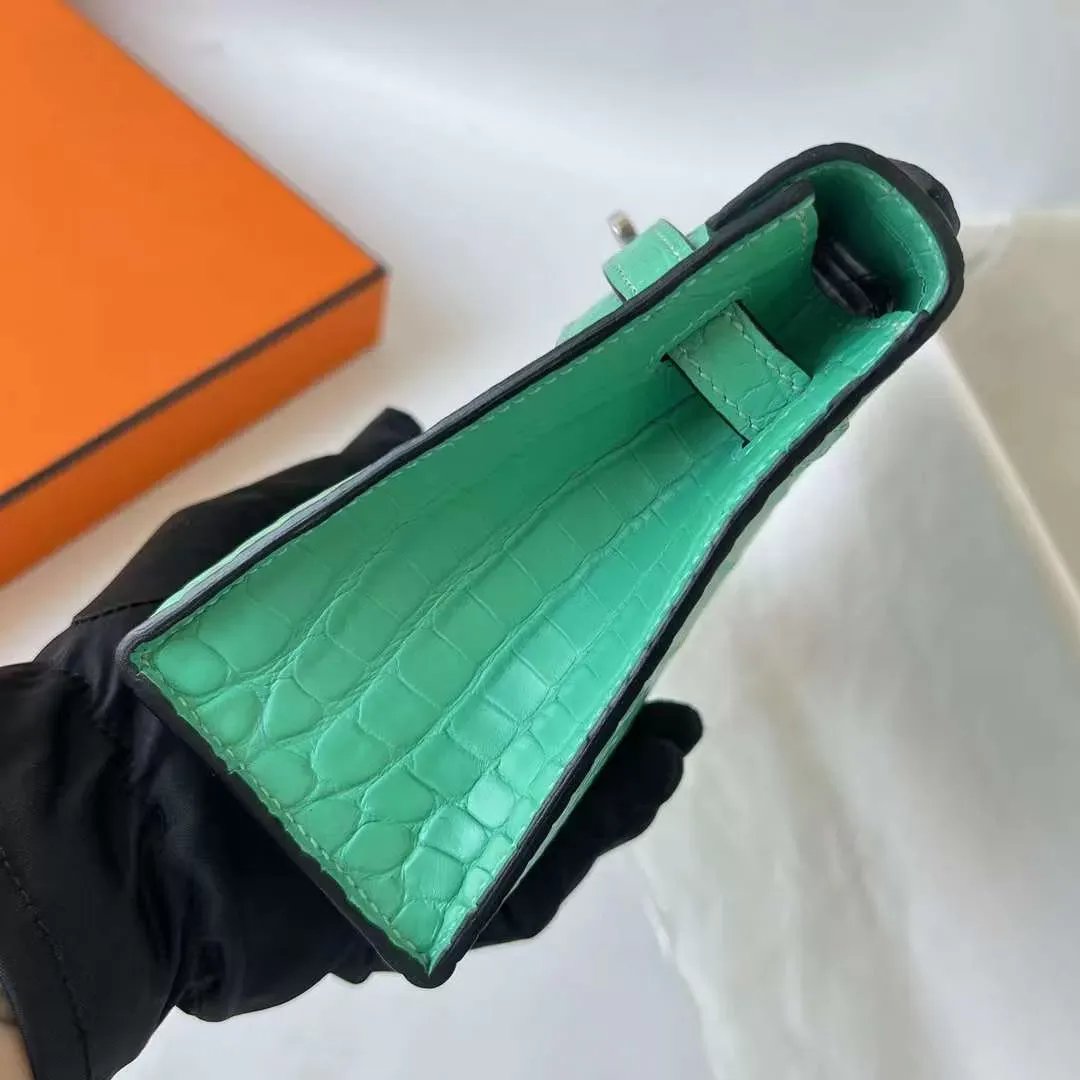 Kelly Pochette 22