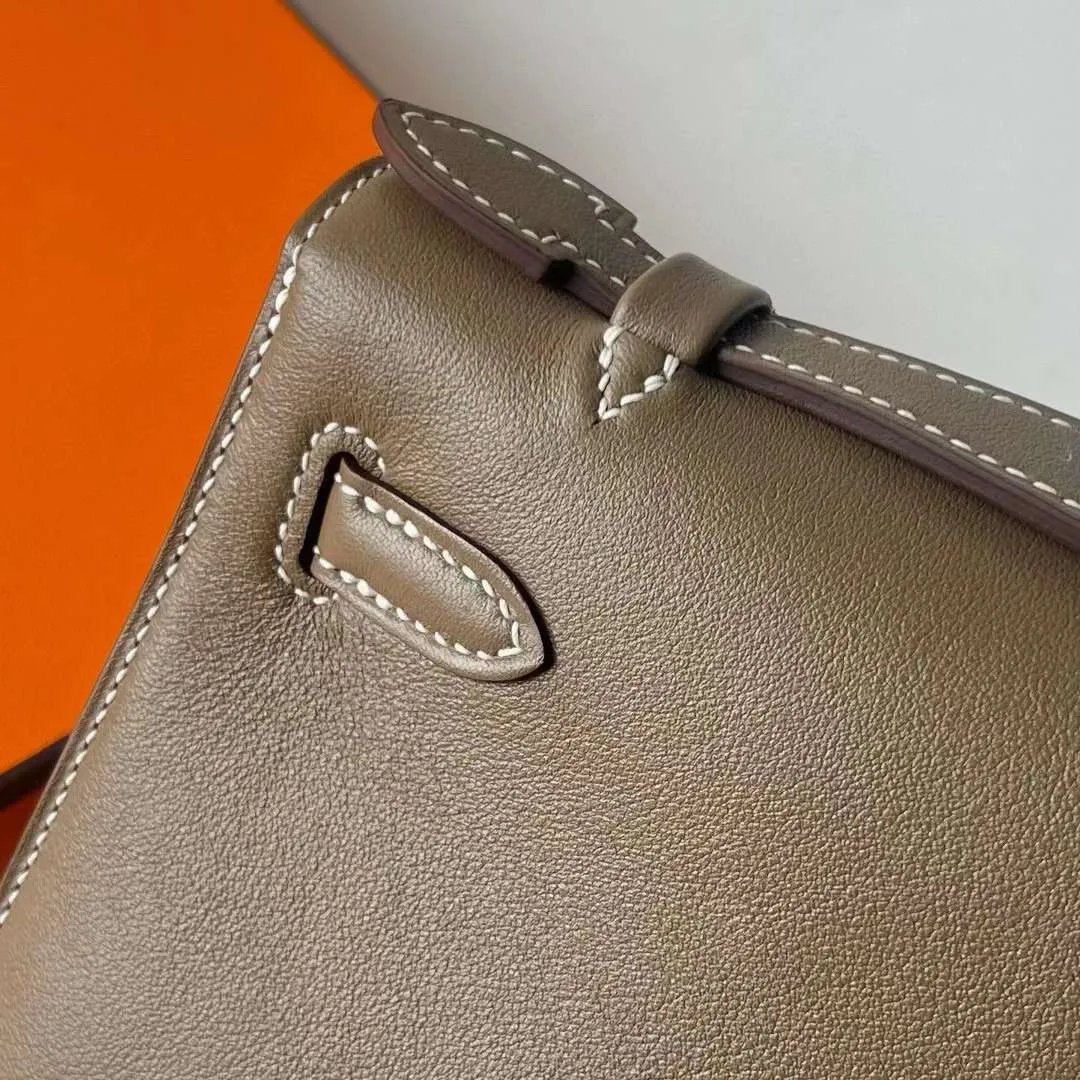 Kelly Pochette 22