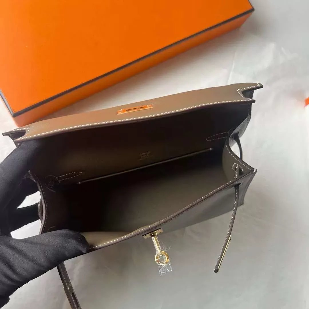 Kelly Pochette 22