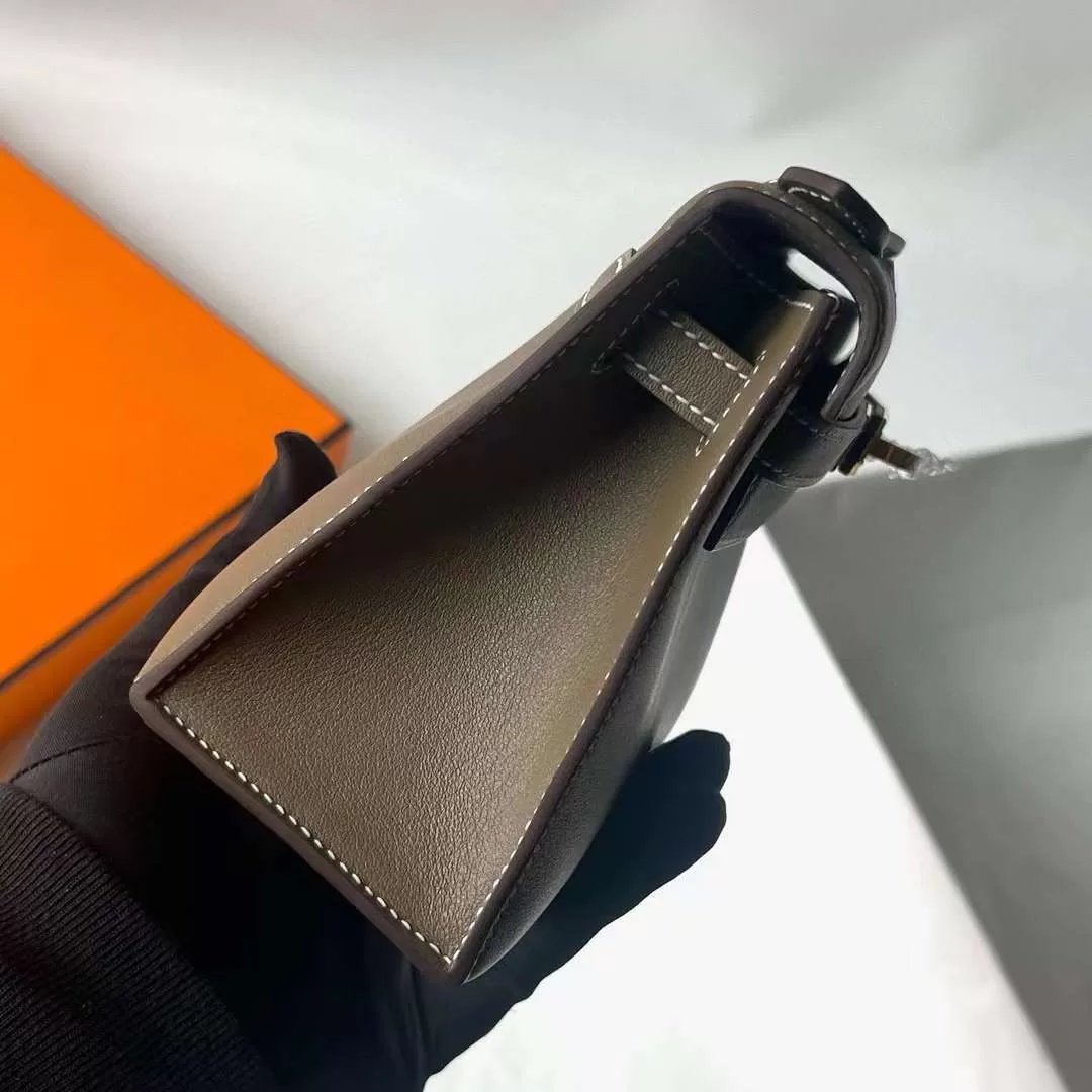 Kelly Pochette 22