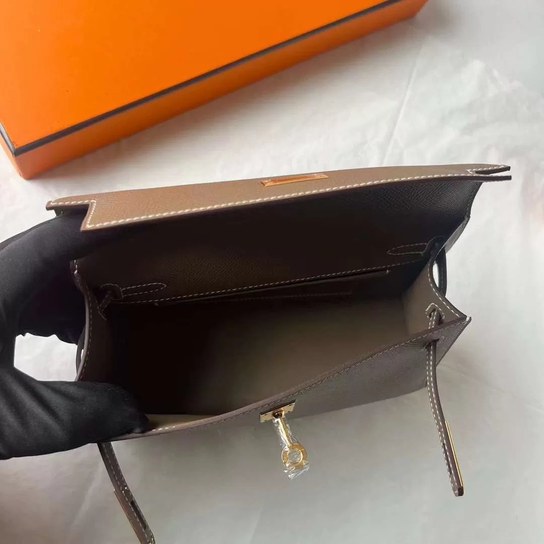Kelly Pochette 22