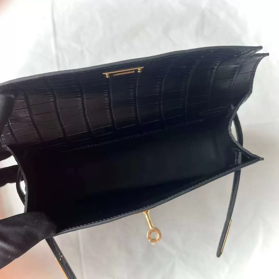Kelly Pochette 22