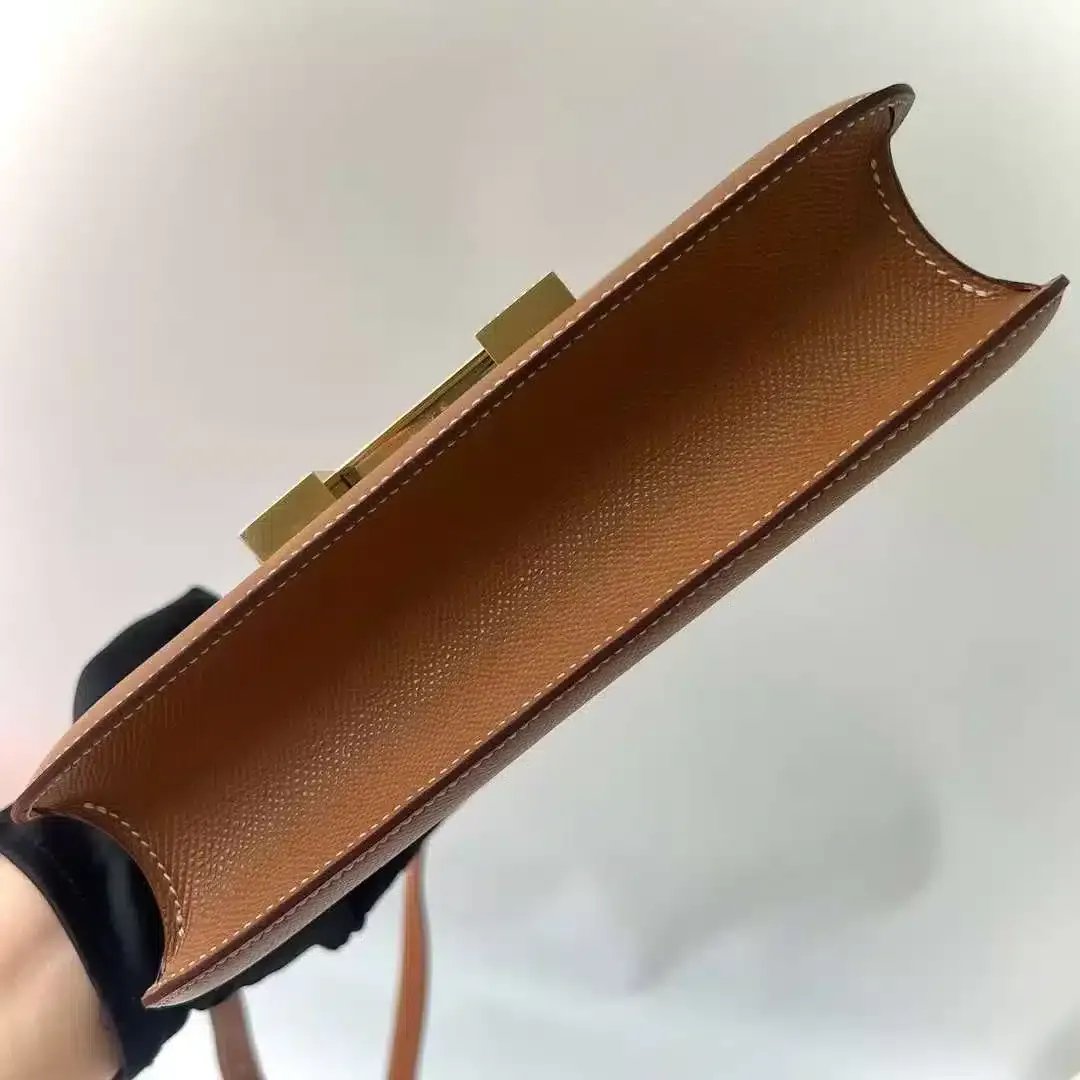 Constance 24