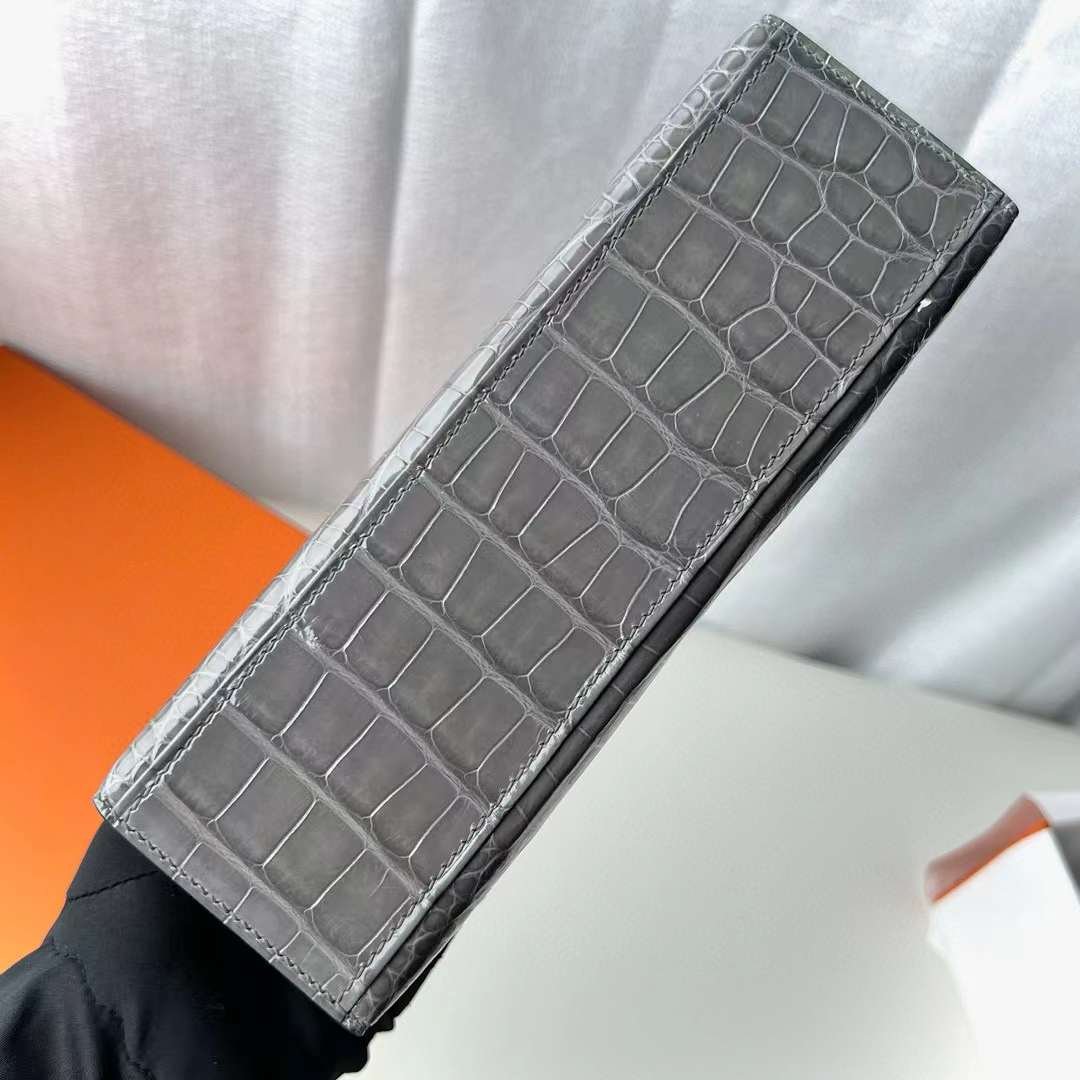 Kelly Pochette 22