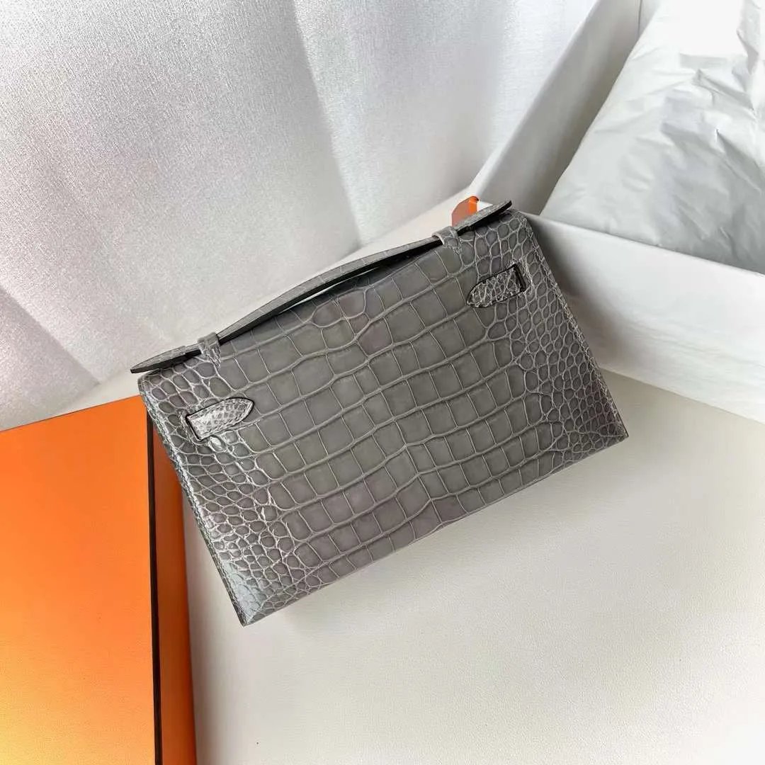 Kelly Pochette 22