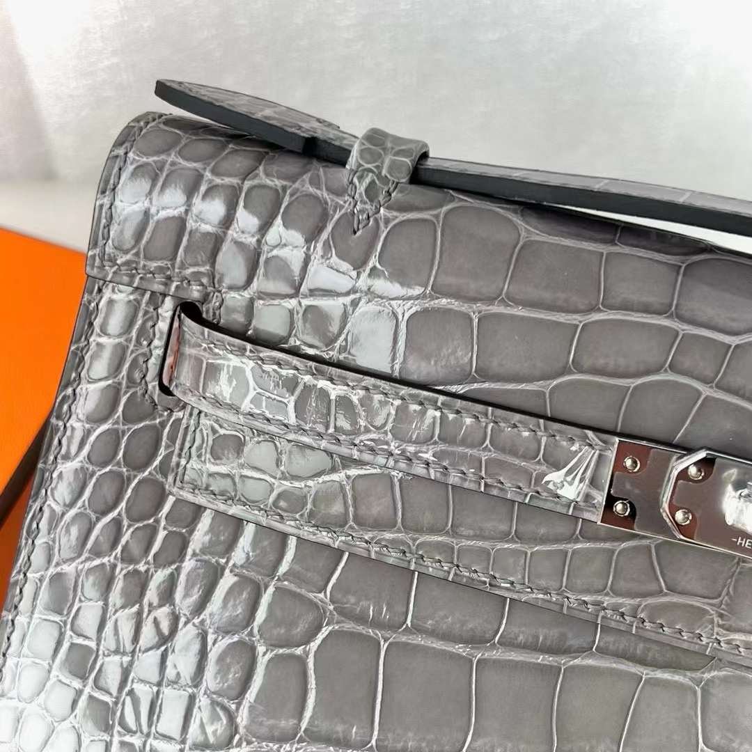 Kelly Pochette 22