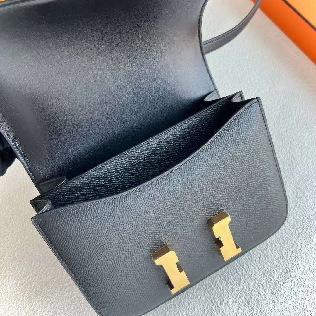 Constance 18