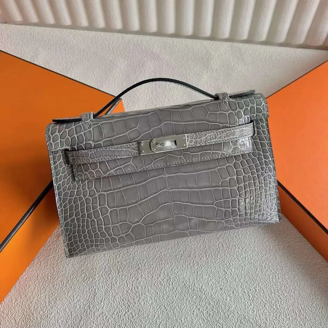 Kelly Pochette 22