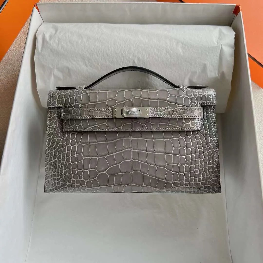 Kelly Pochette 22