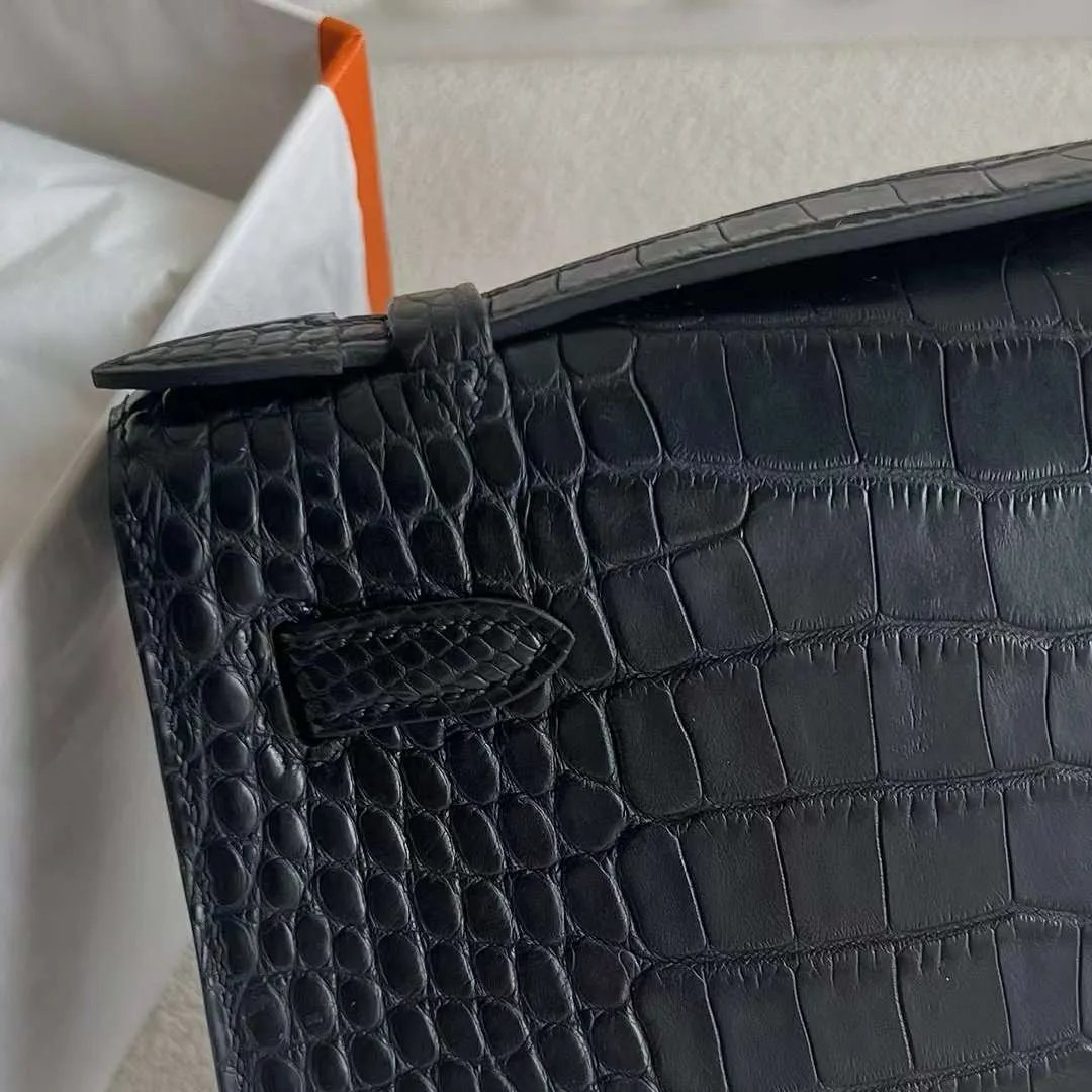 Kelly Pochette 22