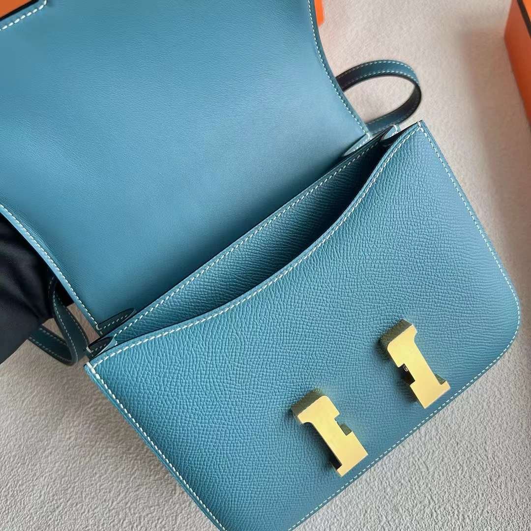 Constance 18