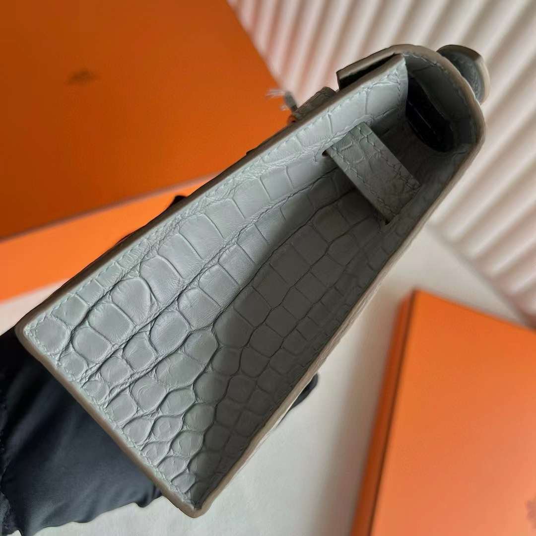 Kelly Pochette 22