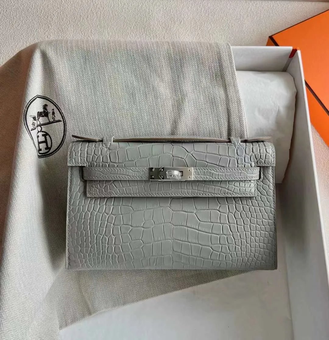 Kelly Pochette 22