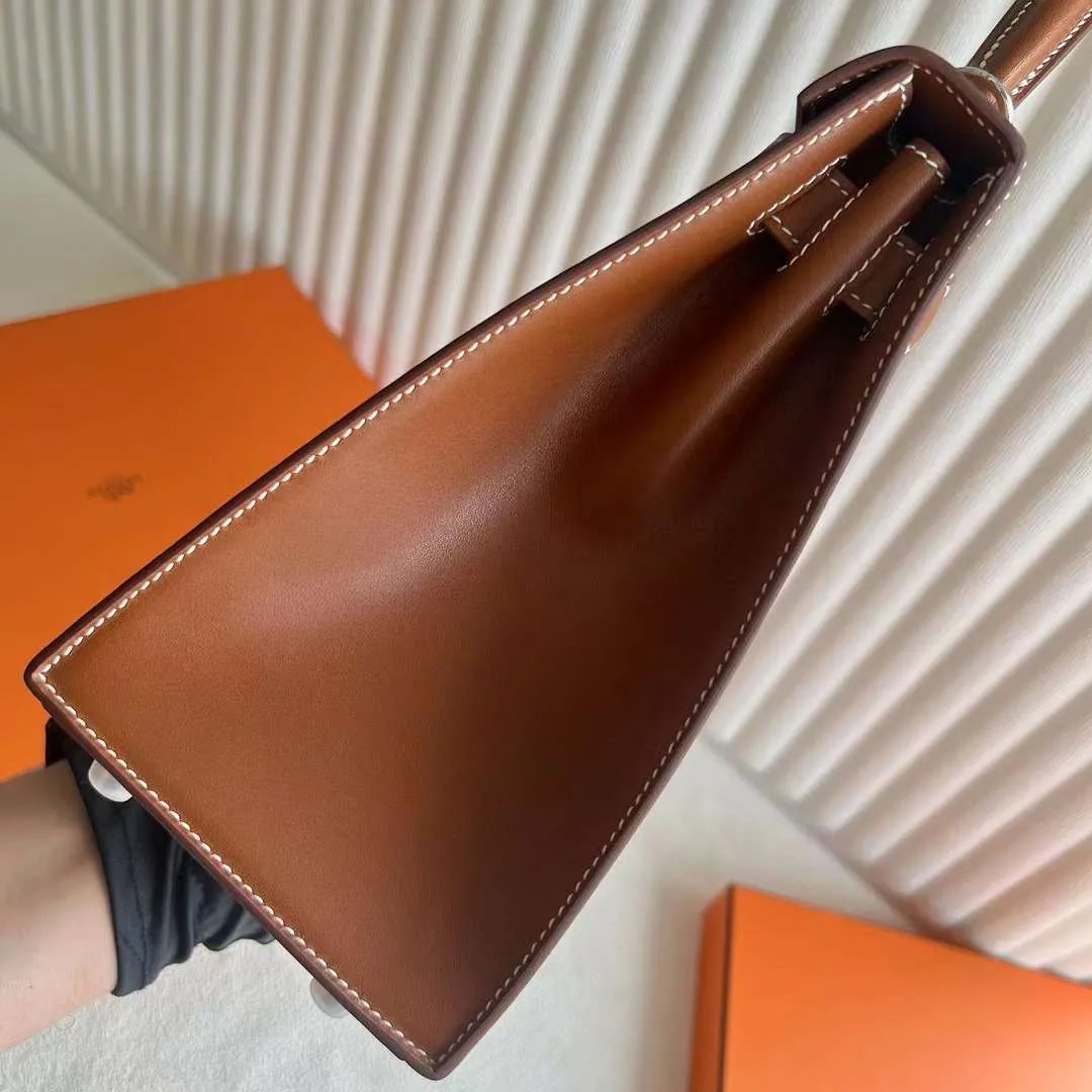 Kelly 28