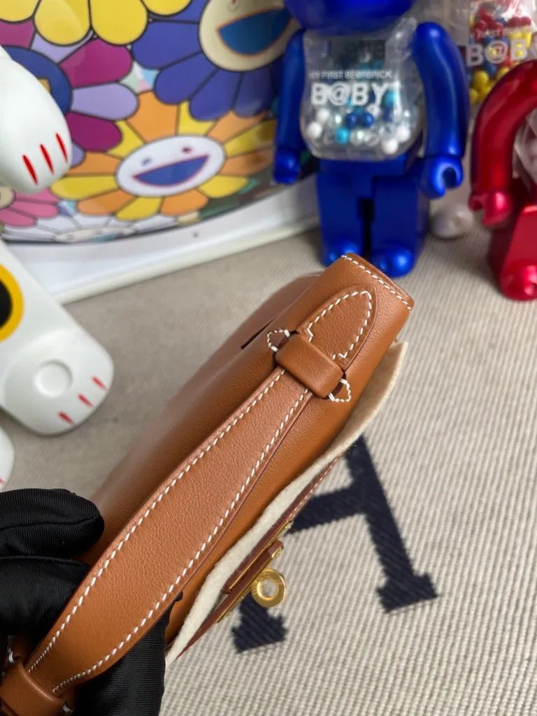 Kelly Pochette 22