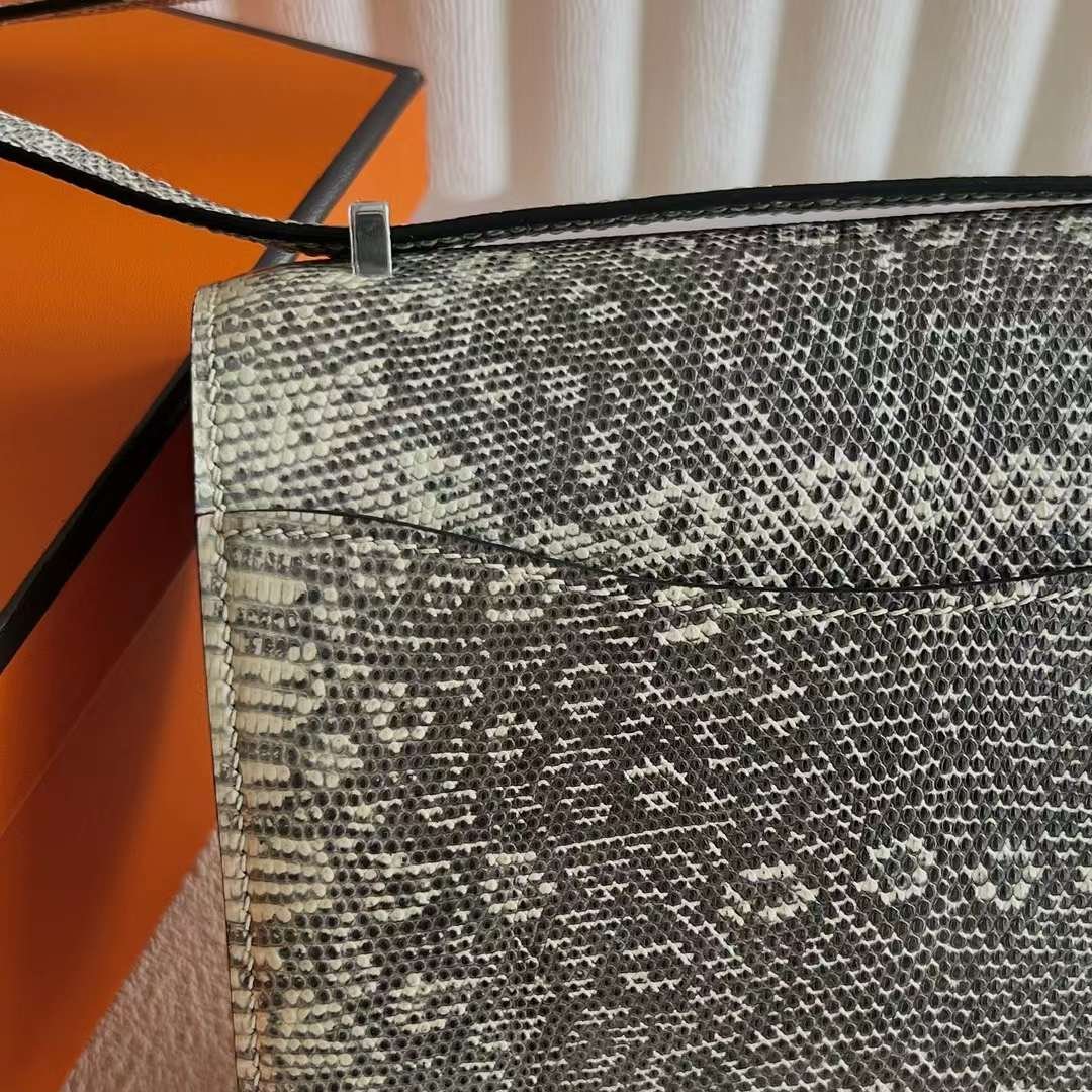 Constance 18