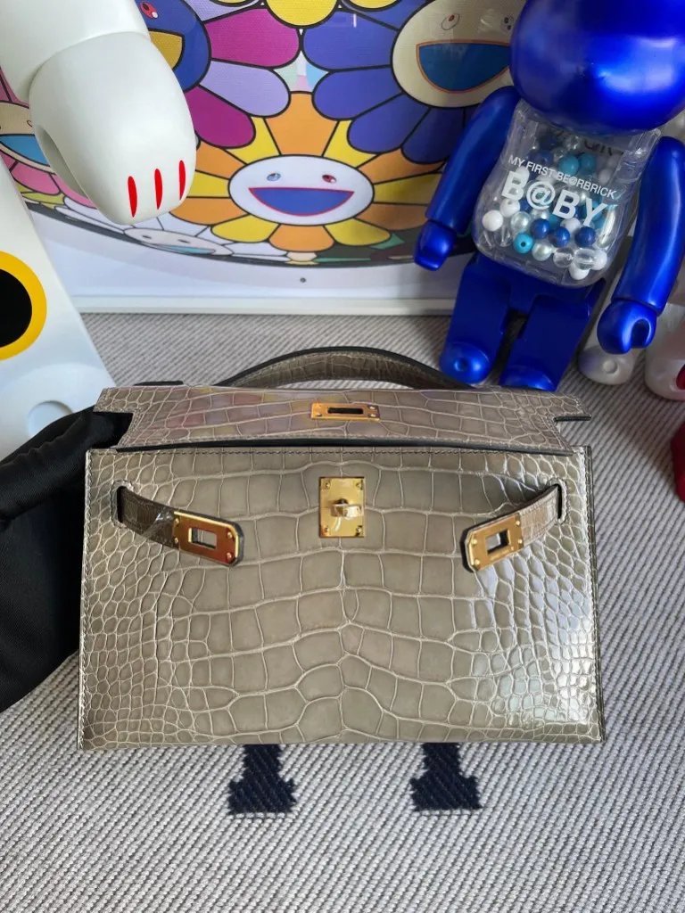 Kelly Pochette 22