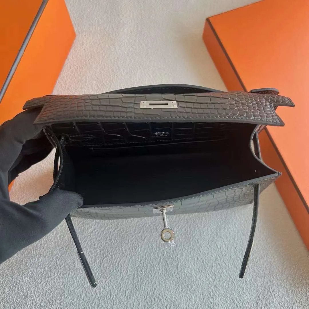 Kelly Pochette 22
