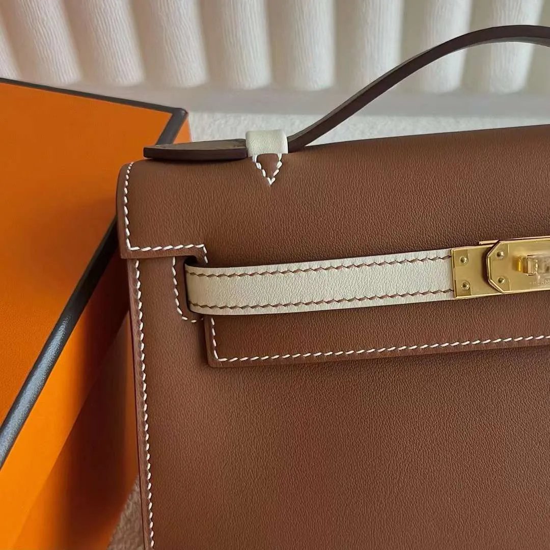 Kelly Pochette 22