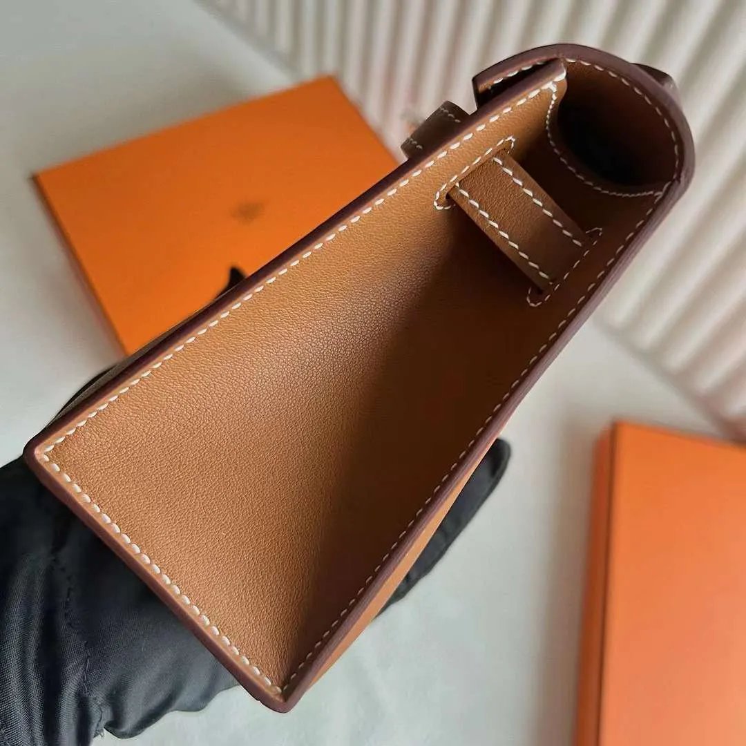 Kelly Pochette 22