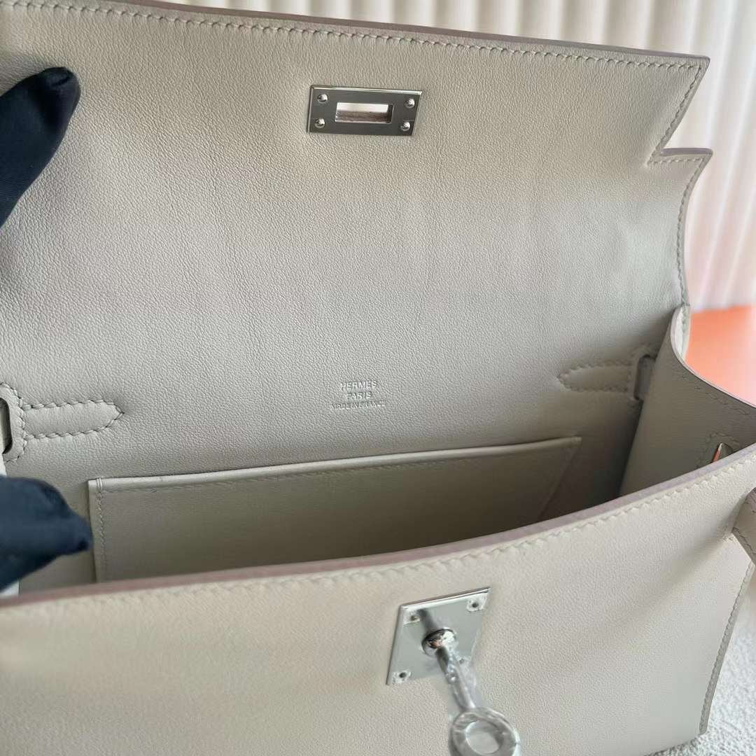 Kelly Pochette 22